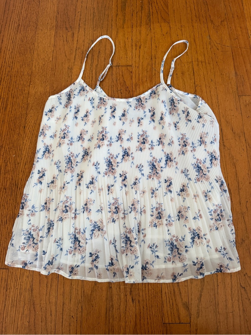 Abercrombie Women’s Floral Pleated Cami Top - Cream with Blue & Pink Flowers